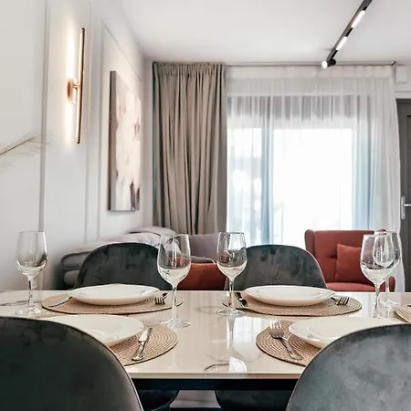 Windfall Luxury House Σπίτι διακοπών Γερακινή