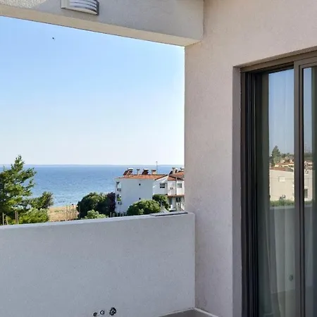 Windfall Luxury House Σπίτι διακοπών Γερακινή