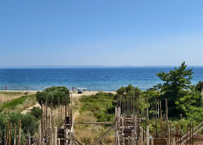 Windfall Luxury House