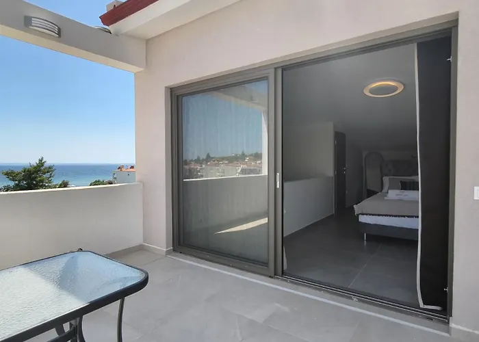 Windfall Luxury House Геракини